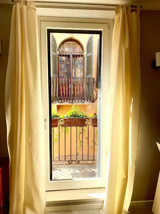 Vicolo Uno Luxury Apartment Verona